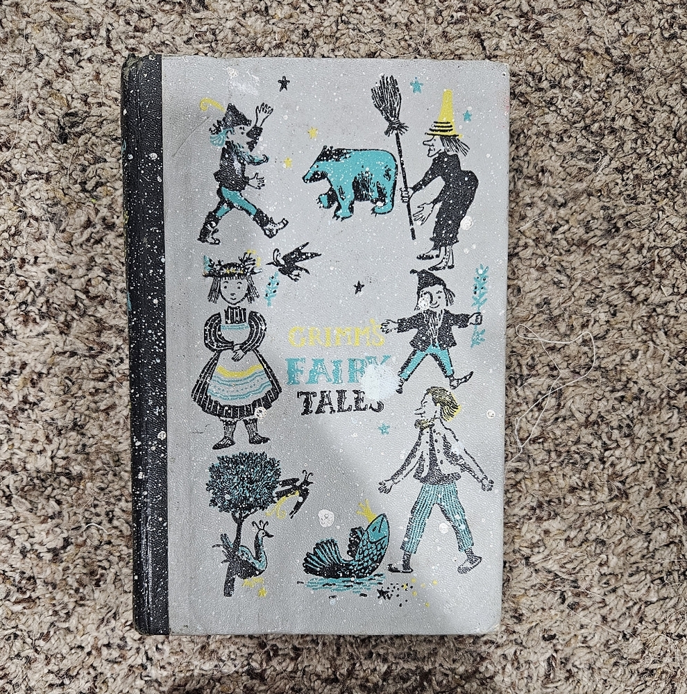 Grimm Fairy Tales Illustrated Book